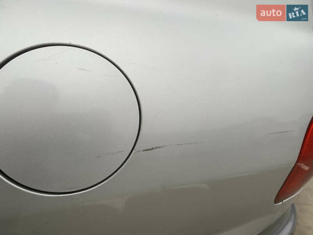 Серый Хендай Санта Фе, объемом двигателя 2.4 л и пробегом 115 тыс. км за 6100 $, фото 24 на Automoto.ua