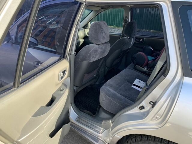 Серый Хендай Санта Фе, объемом двигателя 2.7 л и пробегом 270 тыс. км за 4800 $, фото 6 на Automoto.ua