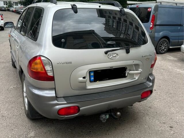 Серый Хендай Санта Фе, объемом двигателя 0 л и пробегом 300 тыс. км за 4500 $, фото 3 на Automoto.ua