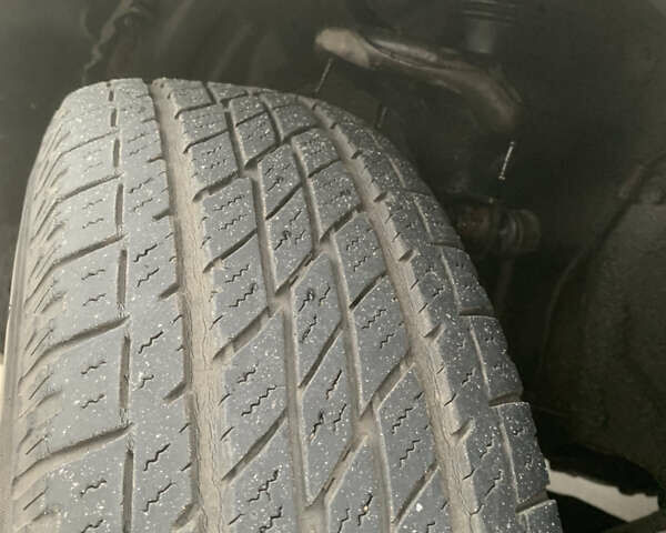 Серый Хендай Санта Фе, объемом двигателя 2.4 л и пробегом 115 тыс. км за 6100 $, фото 22 на Automoto.ua