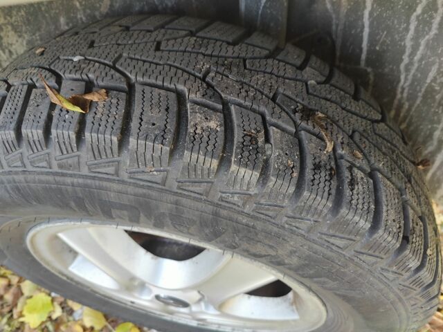 Серый Хендай Санта Фе, объемом двигателя 0 л и пробегом 300 тыс. км за 3000 $, фото 16 на Automoto.ua