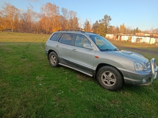 Сірий Хендай Санта Фе, об'ємом двигуна 2 л та пробігом 390 тис. км за 2900 $, фото 1 на Automoto.ua