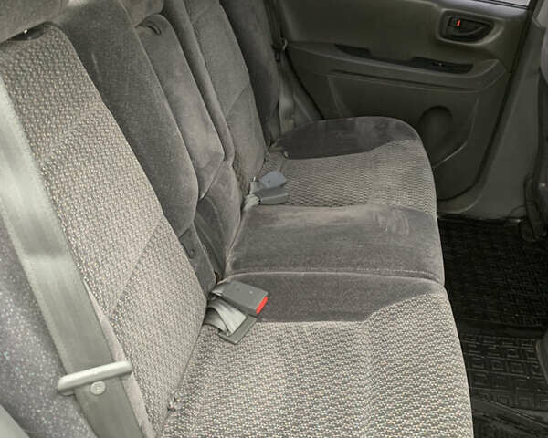 Серый Хендай Санта Фе, объемом двигателя 2.4 л и пробегом 115 тыс. км за 6100 $, фото 45 на Automoto.ua