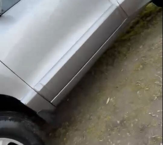 Серый Хендай Санта Фе, объемом двигателя 2 л и пробегом 270 тыс. км за 6000 $, фото 6 на Automoto.ua