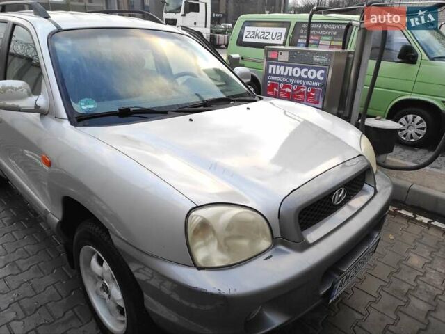 Серый Хендай Санта Фе, объемом двигателя 2 л и пробегом 289 тыс. км за 4900 $, фото 8 на Automoto.ua