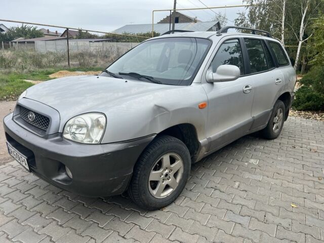 Серый Хендай Санта Фе, объемом двигателя 2.4 л и пробегом 260 тыс. км за 4200 $, фото 2 на Automoto.ua