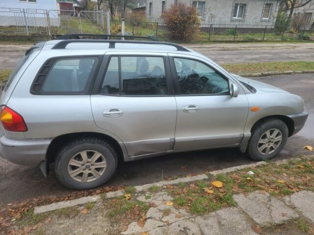 Сірий Хендай Санта Фе, об'ємом двигуна 2 л та пробігом 280 тис. км за 3950 $, фото 2 на Automoto.ua