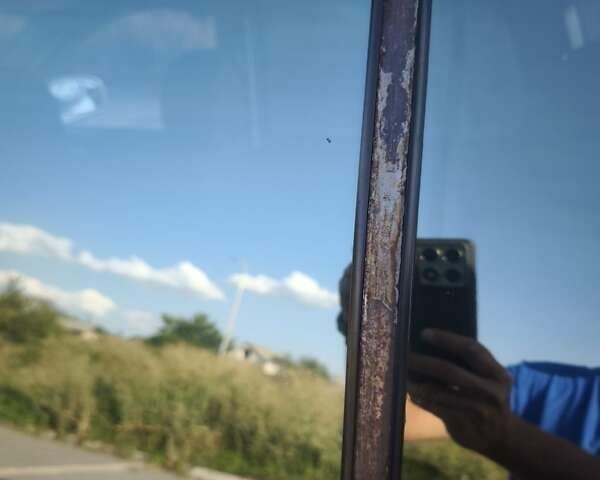 Сірий Хендай Санта Фе, об'ємом двигуна 2.35 л та пробігом 275 тис. км за 5500 $, фото 20 на Automoto.ua