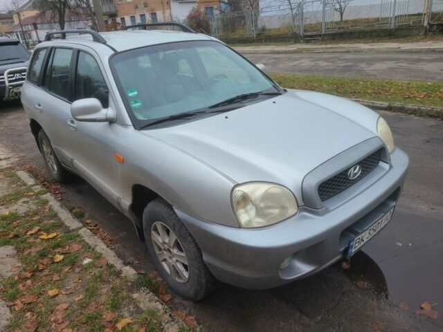 Сірий Хендай Санта Фе, об'ємом двигуна 2 л та пробігом 280 тис. км за 3950 $, фото 1 на Automoto.ua