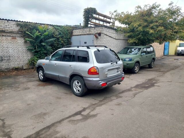 Сірий Хендай Санта Фе, об'ємом двигуна 2 л та пробігом 300 тис. км за 2450 $, фото 6 на Automoto.ua