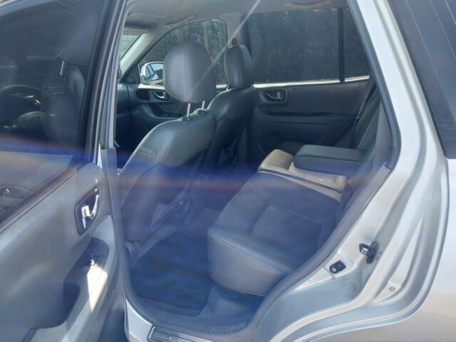 Сірий Хендай Санта Фе, об'ємом двигуна 2 л та пробігом 250 тис. км за 5950 $, фото 3 на Automoto.ua