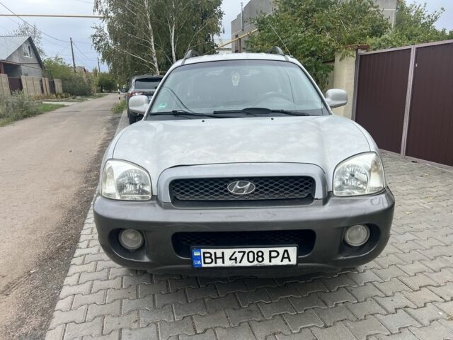 Серый Хендай Санта Фе, объемом двигателя 2.4 л и пробегом 260 тыс. км за 4200 $, фото 1 на Automoto.ua