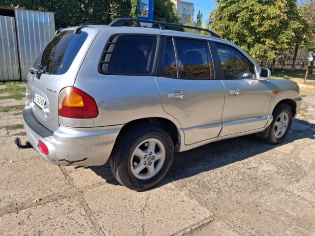 Сірий Хендай Санта Фе, об'ємом двигуна 2.4 л та пробігом 240 тис. км за 4300 $, фото 3 на Automoto.ua