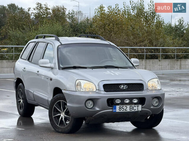 Серый Хендай Санта Фе, объемом двигателя 1.99 л и пробегом 299 тыс. км за 3999 $, фото 5 на Automoto.ua