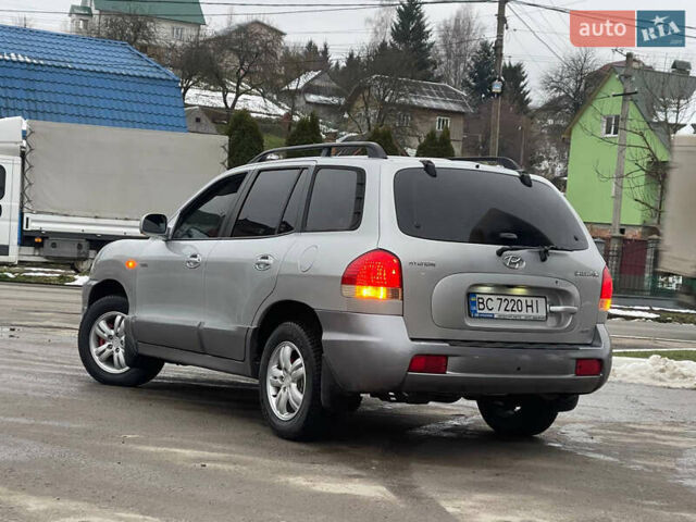 Сірий Хендай Санта Фе, об'ємом двигуна 1.99 л та пробігом 320 тис. км за 6200 $, фото 2 на Automoto.ua