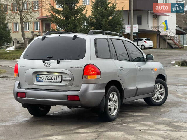 Сірий Хендай Санта Фе, об'ємом двигуна 1.99 л та пробігом 320 тис. км за 6200 $, фото 4 на Automoto.ua