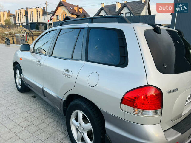 Серый Хендай Санта Фе, объемом двигателя 2.4 л и пробегом 262 тыс. км за 6900 $, фото 59 на Automoto.ua