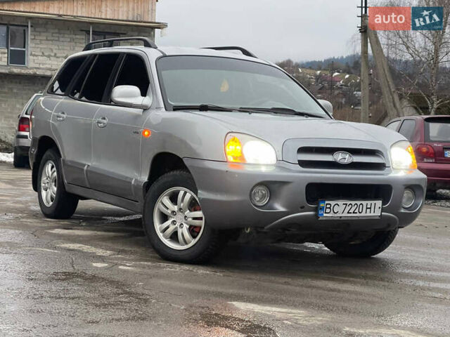 Сірий Хендай Санта Фе, об'ємом двигуна 1.99 л та пробігом 320 тис. км за 6200 $, фото 1 на Automoto.ua