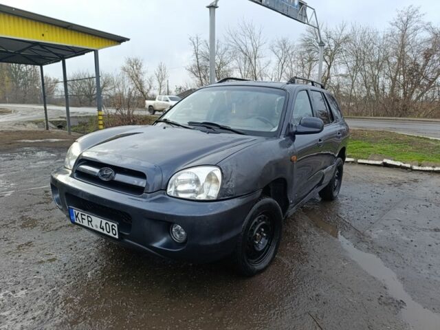 Сірий Хендай Санта Фе, об'ємом двигуна 2 л та пробігом 333 тис. км за 2000 $, фото 1 на Automoto.ua