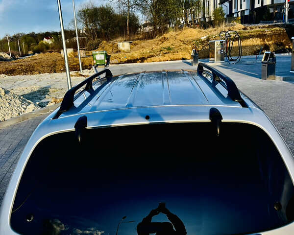 Серый Хендай Санта Фе, объемом двигателя 2.4 л и пробегом 262 тыс. км за 6900 $, фото 9 на Automoto.ua