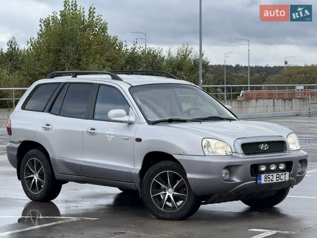 Серый Хендай Санта Фе, объемом двигателя 1.99 л и пробегом 299 тыс. км за 3999 $, фото 6 на Automoto.ua
