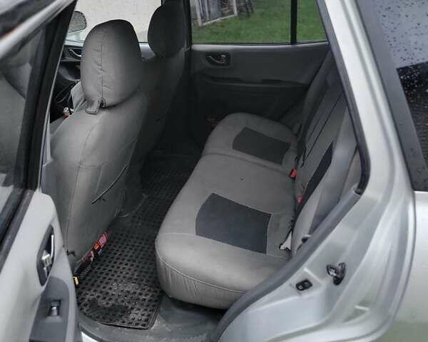 Серый Хендай Санта Фе, объемом двигателя 2 л и пробегом 300 тыс. км за 5700 $, фото 8 на Automoto.ua