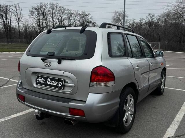 Серый Хендай Санта Фе, объемом двигателя 0 л и пробегом 221 тыс. км за 5999 $, фото 4 на Automoto.ua