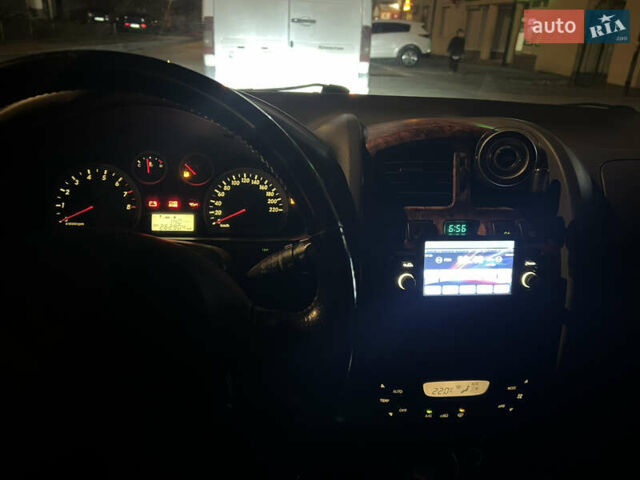 Серый Хендай Санта Фе, объемом двигателя 2.4 л и пробегом 262 тыс. км за 6900 $, фото 65 на Automoto.ua