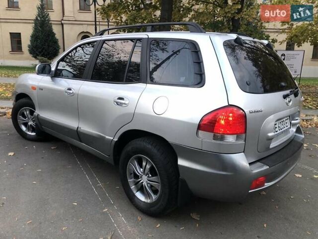 Хендай Санта Фе 2005 в Николаеве на Automoto.ua Серый Хендай Санта Фе, объемом двигателя 1.99 л и пробегом 278 тыс. км за 6850 $, фото 15 на Automoto.ua