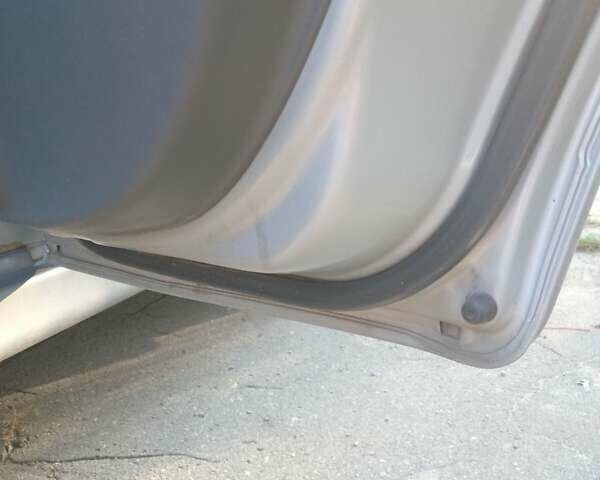 Сірий Хендай Санта Фе, об'ємом двигуна 2.35 л та пробігом 264 тис. км за 5200 $, фото 12 на Automoto.ua