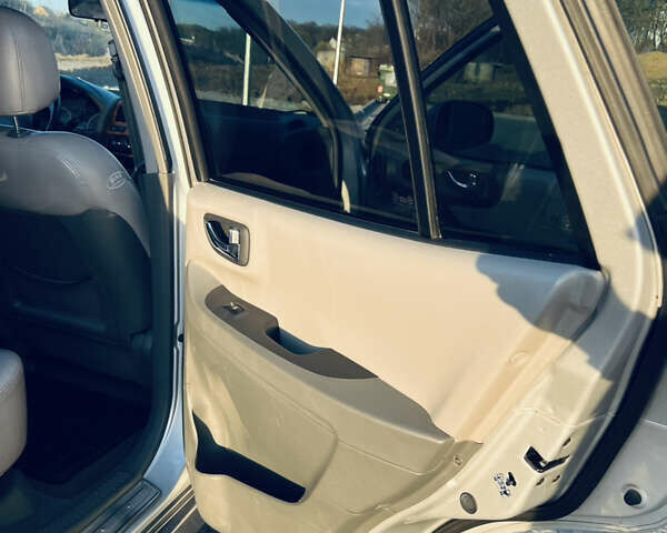 Серый Хендай Санта Фе, объемом двигателя 2.4 л и пробегом 262 тыс. км за 6900 $, фото 21 на Automoto.ua