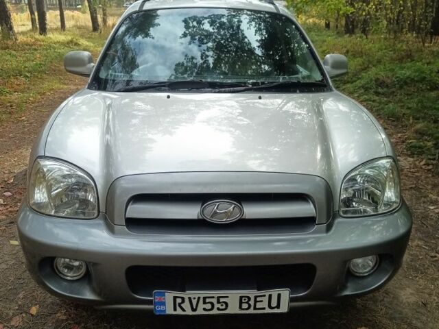 Серый Хендай Санта Фе, объемом двигателя 2 л и пробегом 290 тыс. км за 2650 $, фото 2 на Automoto.ua