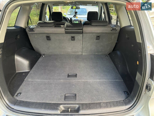 Серый Хендай Санта Фе, объемом двигателя 2.2 л и пробегом 290 тыс. км за 8700 $, фото 31 на Automoto.ua