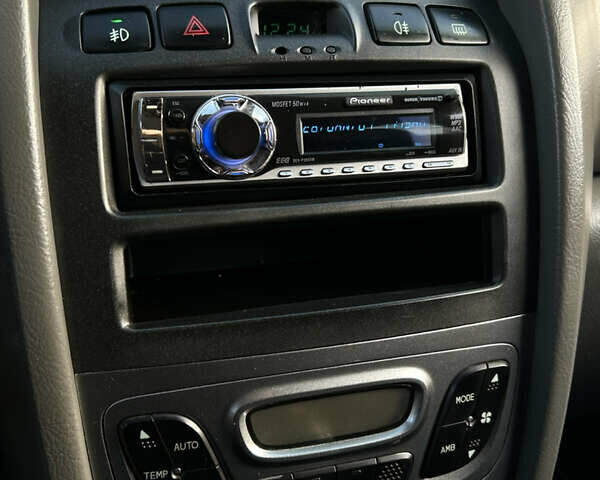 Серый Хендай Санта Фе, объемом двигателя 2 л и пробегом 278 тыс. км за 7299 $, фото 13 на Automoto.ua