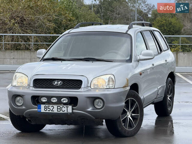 Серый Хендай Санта Фе, объемом двигателя 1.99 л и пробегом 299 тыс. км за 3999 $, фото 1 на Automoto.ua