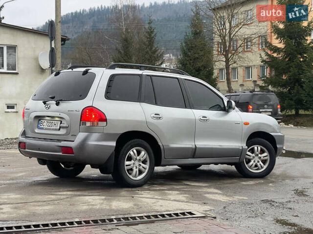 Сірий Хендай Санта Фе, об'ємом двигуна 1.99 л та пробігом 320 тис. км за 6200 $, фото 3 на Automoto.ua