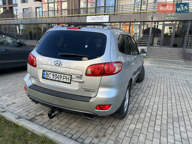 Серый Хендай Санта Фе, объемом двигателя 2.2 л и пробегом 290 тыс. км за 8700 $, фото 6 на Automoto.ua