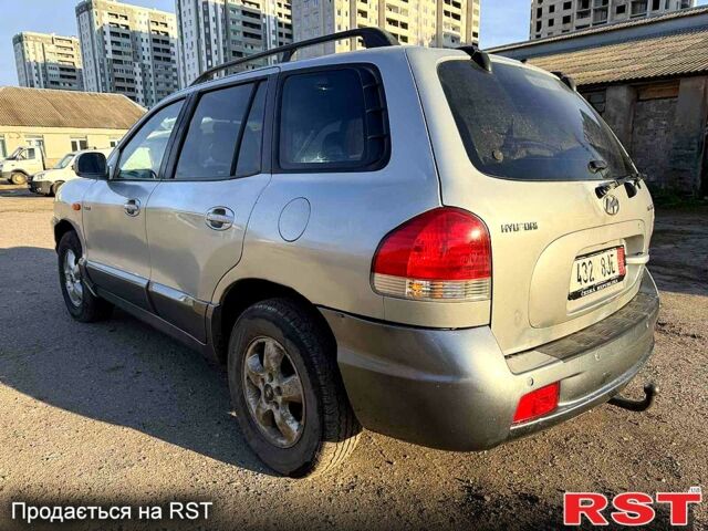 Серый Хендай Санта Фе, объемом двигателя 2 л и пробегом 290 тыс. км за 3500 $, фото 1 на Automoto.ua