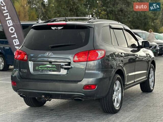 Серый Хендай Санта Фе, объемом двигателя 2.19 л и пробегом 225 тыс. км за 8990 $, фото 7 на Automoto.ua