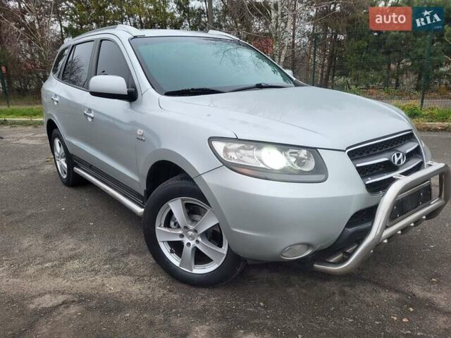 Сірий Хендай Санта Фе, об'ємом двигуна 2.2 л та пробігом 283 тис. км за 9300 $, фото 4 на Automoto.ua