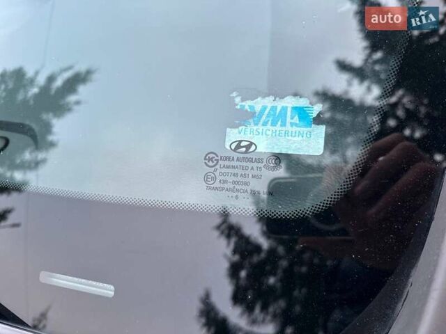 Сірий Хендай Санта Фе, об'ємом двигуна 2.19 л та пробігом 233 тис. км за 8900 $, фото 27 на Automoto.ua