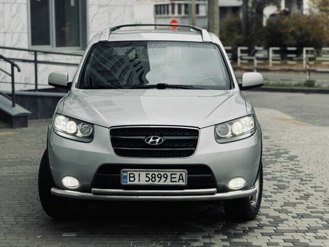 Серый Хендай Санта Фе, объемом двигателя 2.2 л и пробегом 200 тыс. км за 9250 $, фото 6 на Automoto.ua