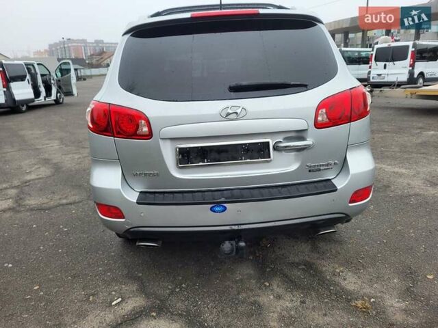 Сірий Хендай Санта Фе, об'ємом двигуна 2.2 л та пробігом 283 тис. км за 9300 $, фото 79 на Automoto.ua
