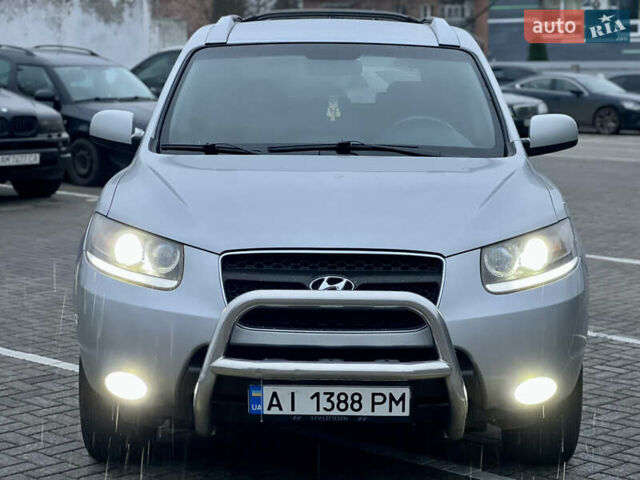 Серый Хендай Санта Фе, объемом двигателя 2.19 л и пробегом 260 тыс. км за 8950 $, фото 10 на Automoto.ua