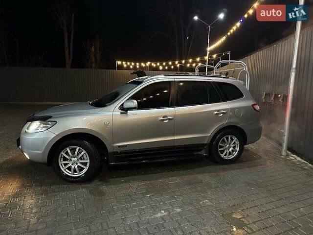 Сірий Хендай Санта Фе, об'ємом двигуна 2.2 л та пробігом 326 тис. км за 8800 $, фото 7 на Automoto.ua
