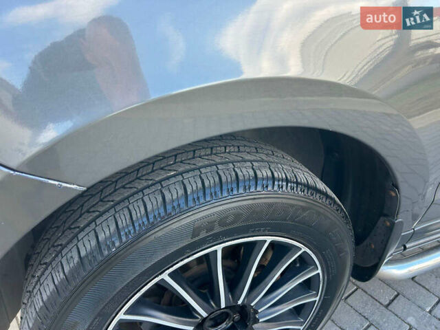 Серый Хендай Санта Фе, объемом двигателя 0 л и пробегом 300 тыс. км за 5500 $, фото 10 на Automoto.ua