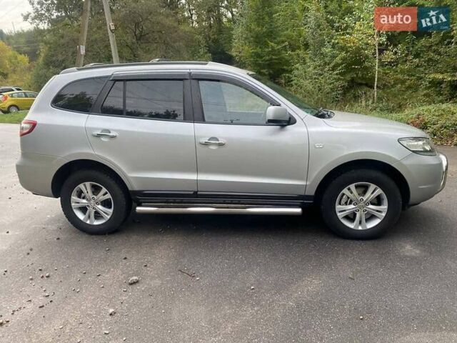 Серый Хендай Санта Фе, объемом двигателя 2.2 л и пробегом 182 тыс. км за 9450 $, фото 3 на Automoto.ua