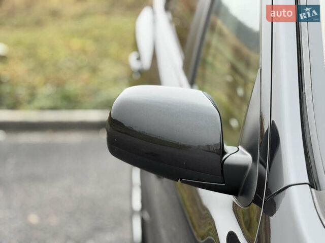 Серый Хендай Санта Фе, объемом двигателя 2.2 л и пробегом 232 тыс. км за 10555 $, фото 7 на Automoto.ua