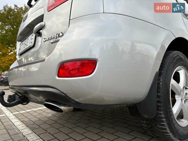 Серый Хендай Санта Фе, объемом двигателя 2.19 л и пробегом 276 тыс. км за 8550 $, фото 37 на Automoto.ua