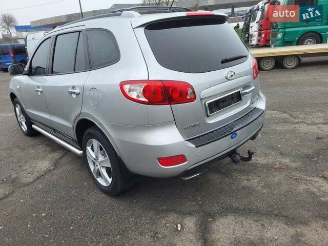Сірий Хендай Санта Фе, об'ємом двигуна 2.2 л та пробігом 283 тис. км за 9300 $, фото 82 на Automoto.ua